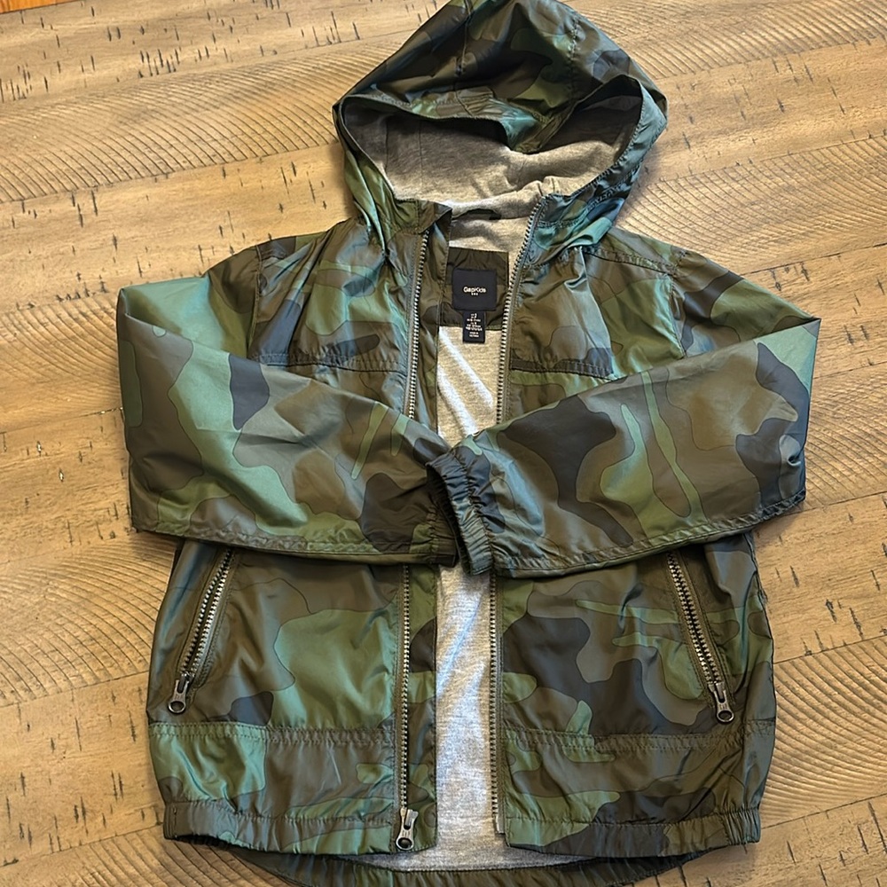 Gap Windrunner/ Rain jacket for kids